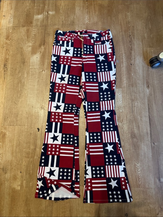 Wrangler Denim - Wrangler Patriotic Flag Print Flared Pants - size 28 x 32